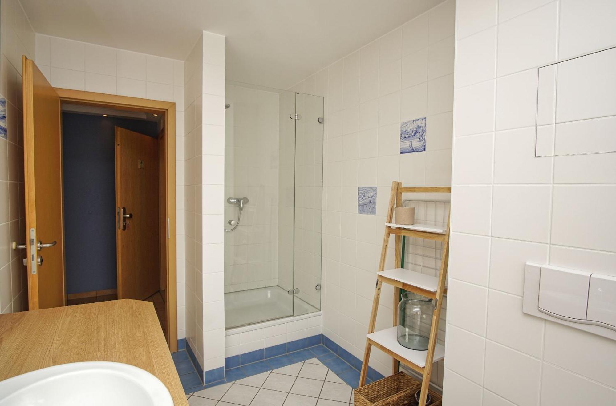 Ferienwohnung Mit Traumhaftem Meerblick - Haus Am Meer Fewo 01 Lohme Exterior photo