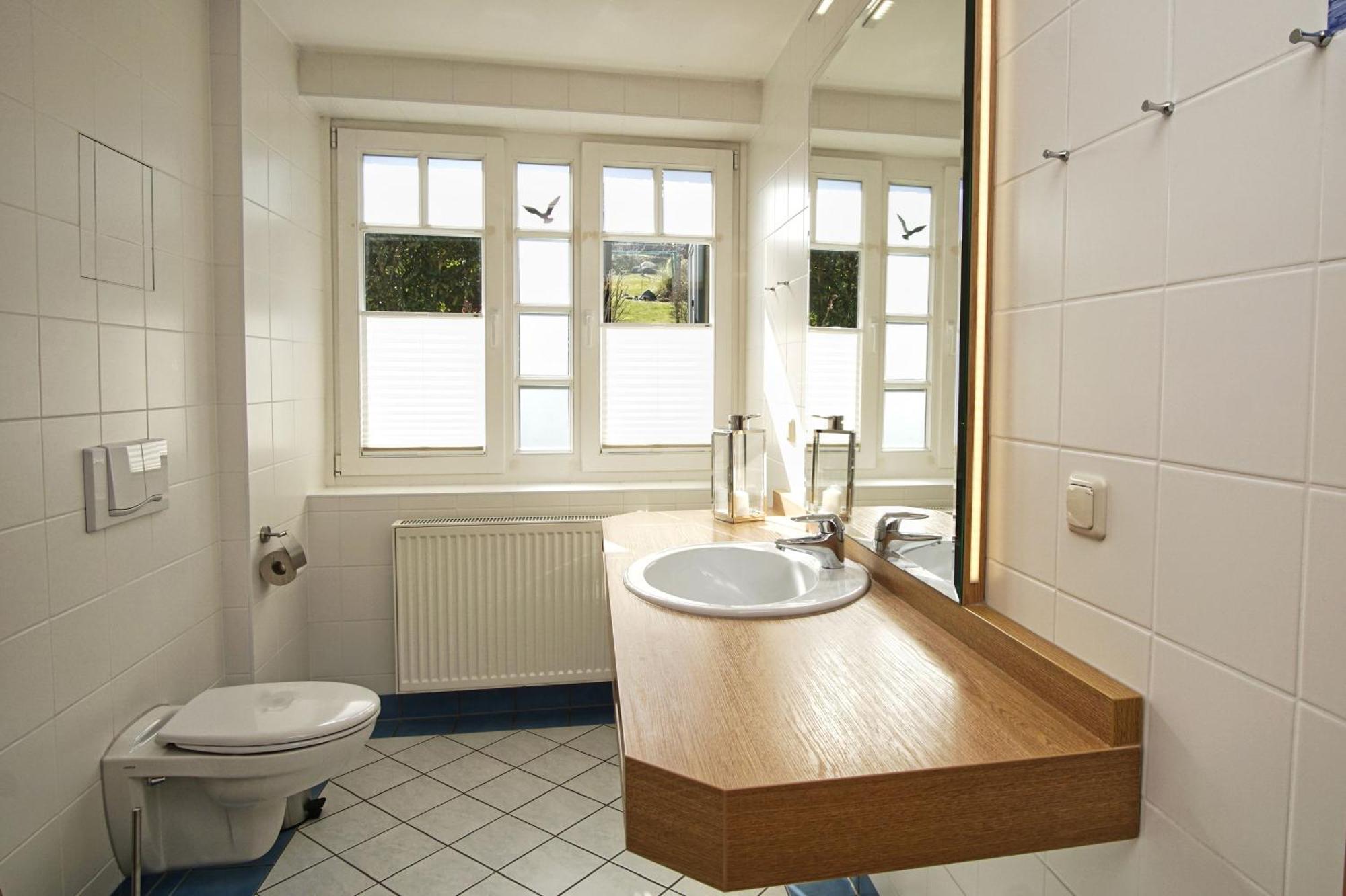 Ferienwohnung Mit Traumhaftem Meerblick - Haus Am Meer Fewo 01 Lohme Exterior photo